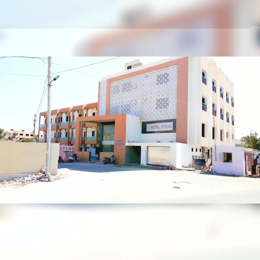 Hotel Devang Dwārka Exterior foto
